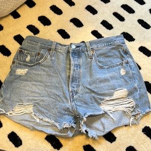Levi’s Denim 501 Shorts Size 28
